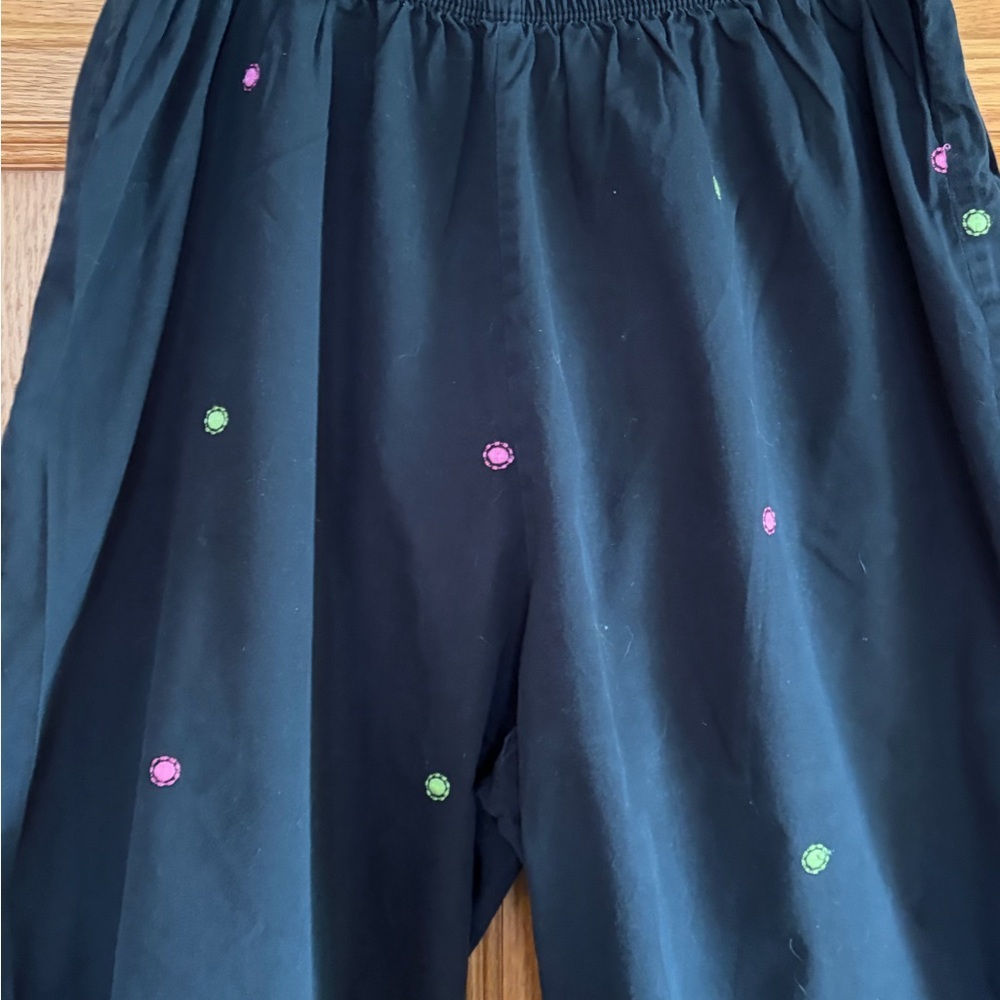 HUE Black Elastic Waist Pants with Pink & Green Dot Embroidery size Medium - Picture 3 of 6